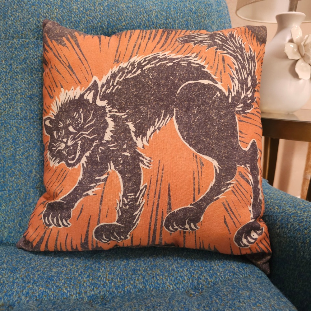 Pottery Barn Halloween Scaredy Black Cat Throw Pillow Orange Print 20"x20" Rare